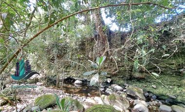 VENDO CASA Y TERRENO DE 1856M2 BORDEADO X RIO EN BOQUERON
