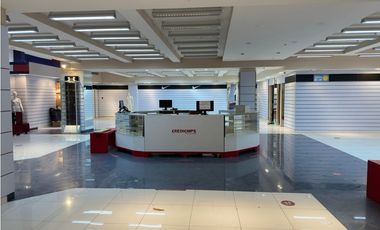 VENTA LOCAL 700M2 EN MEGAMALL KAF