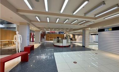 VENTA LOCAL 700M2 EN MEGAMALL KAF