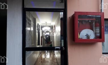 HOTEL  CON LOCAL COMERCIAL DE VENTA EN EL CENTRO DE RIOBAMBA