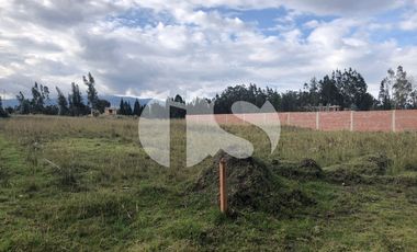 TERRENO EN VENTA CON CERRAMIENTO EN RIOBAMBA