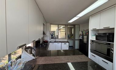 Departamento en Arriendo en Valle Escondido 3350