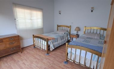 Casa en Arriendo en Los Abedules 800-900