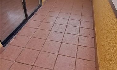 Casa en Arriendo en Los Abedules 800-900