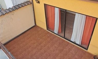 Casa en Arriendo en Los Abedules 800-900
