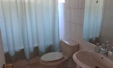 Casa en Arriendo en Los Abedules 800-900