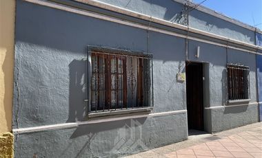 Casa en Venta en AVENIDA FEDERICO ERRAZURIZ SECTOR PANIAHUE
