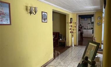 Casa en Venta en AVENIDA FEDERICO ERRAZURIZ SECTOR PANIAHUE
