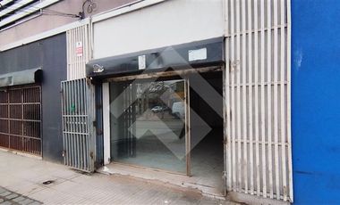 Local Comercial en Arriendo en Carmen 2206