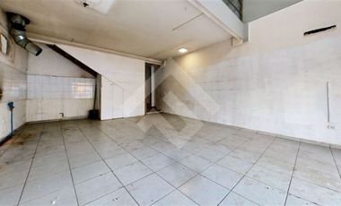 Local Comercial en Arriendo en Carmen 2206
