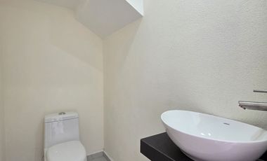CASA DE 3 NIVELES CON ROOF TOP, 3 RECÁMARAS, 2.5 BAÑOS