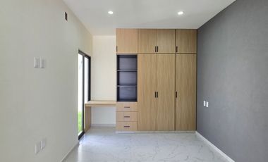 CASA DE 3 NIVELES CON ROOF TOP, 3 RECÁMARAS, 2.5 BAÑOS