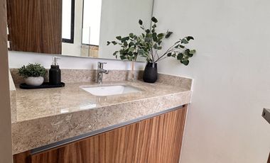 Departamento de dos pisos en venta en Temozon