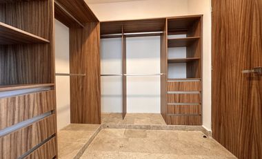 Departamento de dos pisos en venta en Temozon