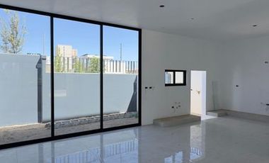 CASA EN VENTA EN SOLARES