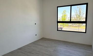 CASA EN VENTA EN SOLARES