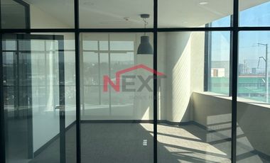 RENTA DE OFICINA EN DISTRITO V 6B BUEN PUNTO DE LA CIUDAD