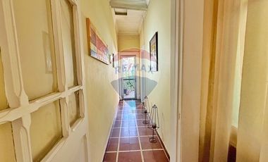 Vive y Rentabiliza! 2 casas, pasos metro Cumming