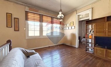 Vive y Rentabiliza! 2 casas, pasos metro Cumming