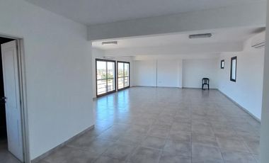 Departamento en torre nueva Avellaneda con balcon y parrilla