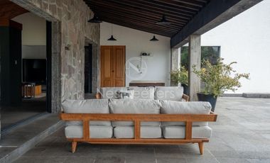 Casa en venta a unos minutos de Rancho Avándaro