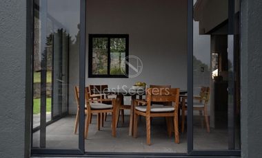 Casa en venta a unos minutos de Rancho Avándaro