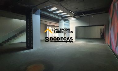 LOCAL COMERCIAL 366M2 VITACURA SECTOR PLAZA RAUL DEVES