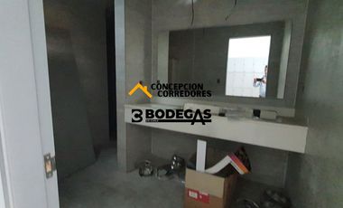 LOCAL COMERCIAL 366M2 VITACURA SECTOR PLAZA RAUL DEVES