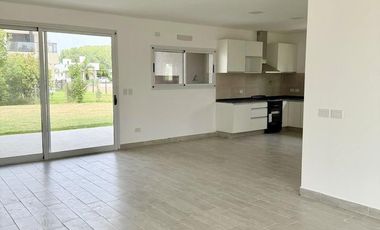 Casa en  VENTA EN  LA ALAMEDA CANNING