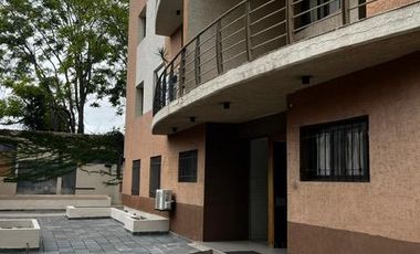 Departamento en  Alquieler en Barrio Bombal - Mendoza