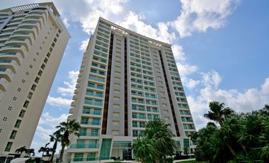 IMPRESIONANTE PENTHOUSE FRENTE AL MAR CON VISTAS AL CARIBE