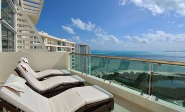 IMPRESIONANTE PENTHOUSE FRENTE AL MAR CON VISTAS AL CARIBE
