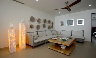 IMPRESIONANTE PENTHOUSE FRENTE AL MAR CON VISTAS AL CARIBE
