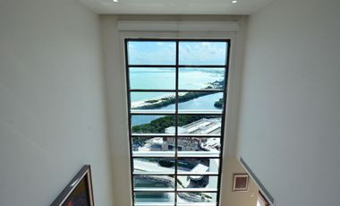 IMPRESIONANTE PENTHOUSE FRENTE AL MAR CON VISTAS AL CARIBE
