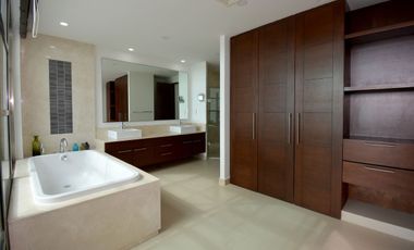IMPRESIONANTE PENTHOUSE FRENTE AL MAR CON VISTAS AL CARIBE