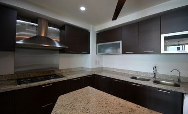 IMPRESIONANTE PENTHOUSE FRENTE AL MAR CON VISTAS AL CARIBE