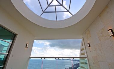 IMPRESIONANTE PENTHOUSE FRENTE AL MAR CON VISTAS AL CARIBE