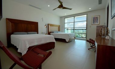 IMPRESIONANTE PENTHOUSE FRENTE AL MAR CON VISTAS AL CARIBE