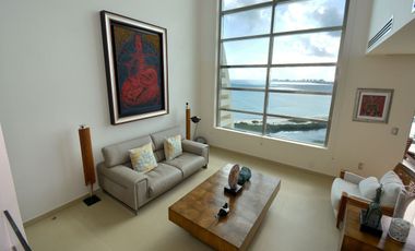 IMPRESIONANTE PENTHOUSE FRENTE AL MAR CON VISTAS AL CARIBE
