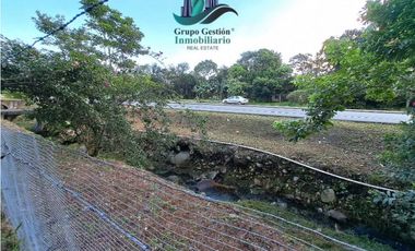 VENDO HERMOSA CASA VIA PRINCIPAL BOQUETE