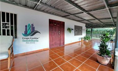 VENDO HERMOSA CASA VIA PRINCIPAL BOQUETE
