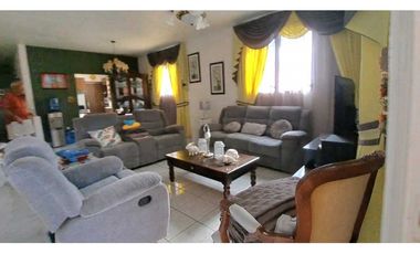 VENDO CASA DE 200 METROS DE CONSTRUCCION EN BAJO BOQUETE