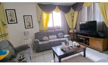 VENDO CASA DE 200 METROS DE CONSTRUCCION EN BAJO BOQUETE