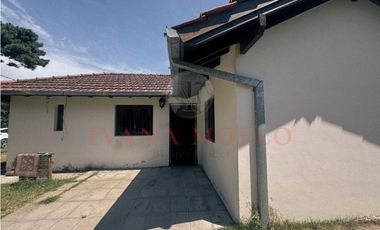 CASA EN VENTA SOBRE LOTE MULTIFAMILIAR