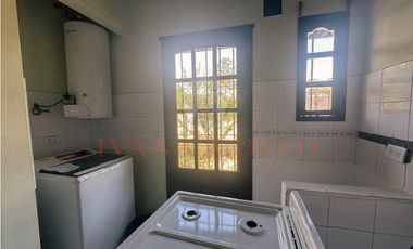 CASA EN VENTA SOBRE LOTE MULTIFAMILIAR
