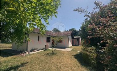 CASA EN VENTA SOBRE LOTE MULTIFAMILIAR
