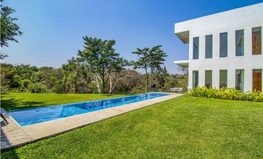 Casa en Fraccionamiento en Club de Golf Santa Fe Xochitepec - M2AI-833-Fr