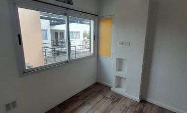 Departamento en alquiler en Merlo Sur