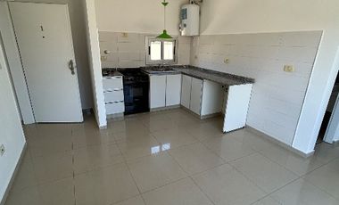 Departamento en alquiler en Merlo Sur