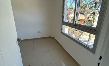 Departamento en alquiler en Merlo Sur